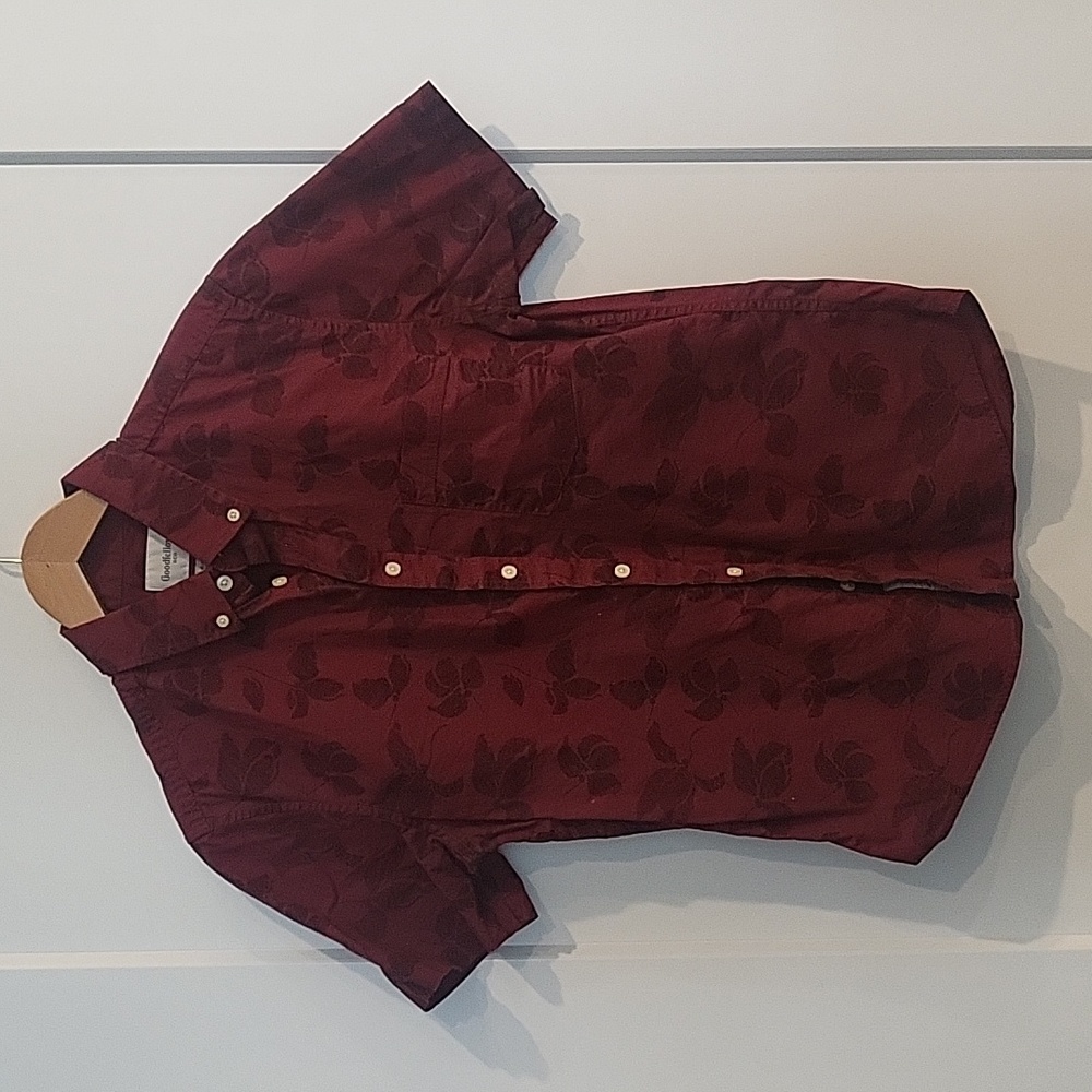 Mens Goodfellow & Co maroon shirt